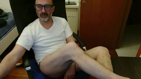 simi online show from February 19, 7:46 pm