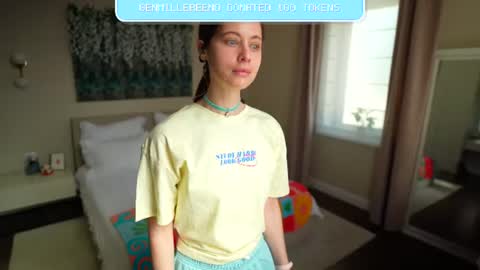 newchloe18 online show from August 2, 12:07 pm