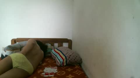 Snapshot of newest_star69 chatting on February 7, 4:06 am Lucy Pearl online show from February 7, 4:06 am