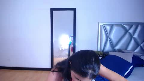 nextdoor_fantasy online show from November 27, 9:22 pm