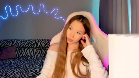 Snapshot of neyrmina chatting on September 15, 11:55 am Mina online show from September 15, 11:55 am