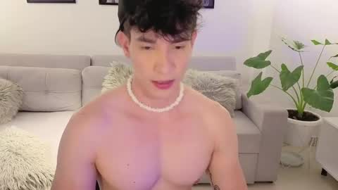   online show from April 14, 10:24 pm