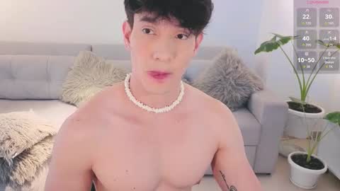 Snapshot of neythan__blaze chatting on October 4, 7:44 pm online show from October 4, 7:44 pm