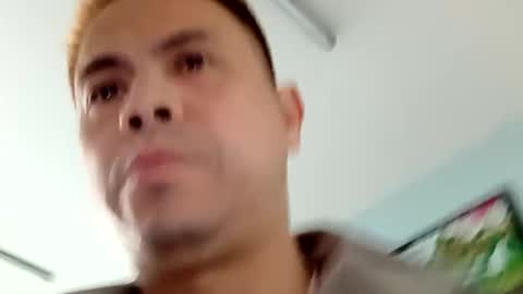 nguyen7788789 online show from September 28, 6:33 am