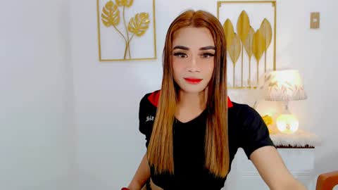 Snapshot of nhicolehollywood chatting on February 3, 1:30 am hottie nicole online show from February 3, 1:30 am