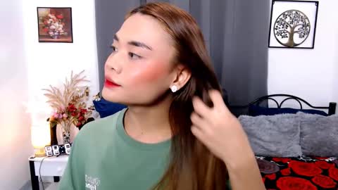 Snapshot of nhicolehollywood chatting on March 2, 7:43 am hottie nicole online show from March 2, 7:43 am