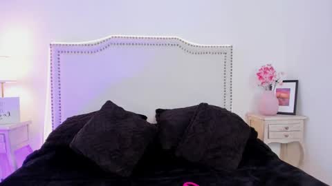 Nia Malkova online show from March 31, 3:56 pm