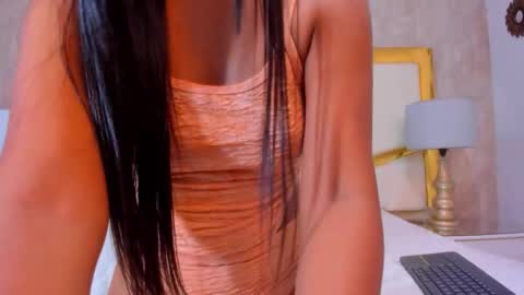 Snapshot of niafoxx_ chatting on September 26, 9:12 pm Nia online show from September 26, 9:12 pm