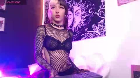 Snapshot of niakat_ chatting on October 8, 8:04 pm niakat online show from October 8, 8:04 pm