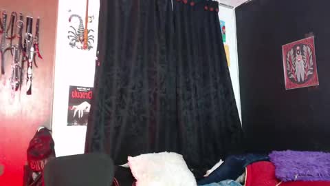 Snapshot of niakat_ chatting on March 11, 4:30 am niakat online show from March 11, 4:30 am