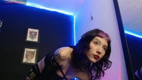 Snapshot of niakat_ chatting on January 10, 6:20 am niakat online show from January 10, 6:20 am