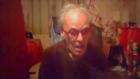 Snapshot of nice6body chatting on October 2, 10:19 pm nice6body online show from October 2, 10:19 pm