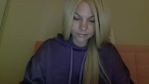 Amber online show from December 21, 12:44 pm