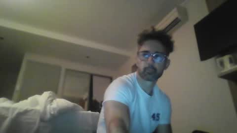 nicefrenchguy79 online show from November 20, 6:23 am