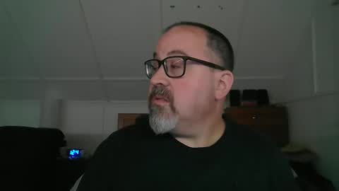 niceguy7208 online show from May 19, 4:41 am