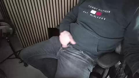 niceguy8854 online show from November 24, 11:31 am