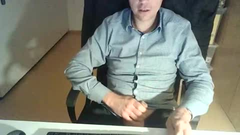 Snapshot of niceguyflo chatting on November 1, 4:44 am NiceGuyFlo online show from November 1, 4:44 am