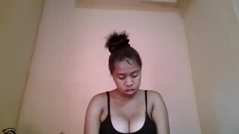nicelly01 online show from May 19, 6:42 am
