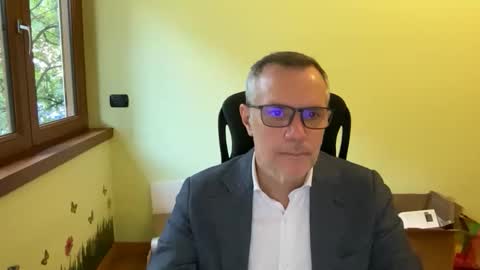 Snapshot of niceshy_71 chatting on October 22, 3:35 pm Andrew online show from October 22, 3:35 pm