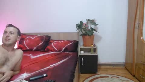 Snapshot of nicholas_tdy chatting on October 7, 6:37 pm NICHOLAS AND TYNY online show from October 7, 6:37 pm