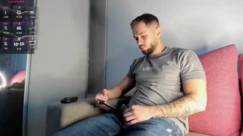 Snapshot of nicholassx chatting on September 29, 4:33 am Nicholassx online show from September 29, 4:33 am