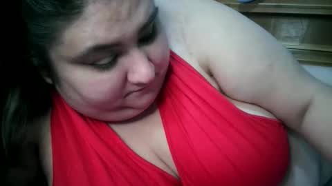 Nicholle online show from December 16, 10:27 pm