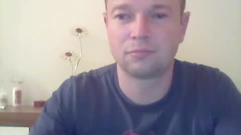 Snapshot of nick1990b chatting on December 2, 6:49 pm nick1990b online show from December 2, 6:49 pm