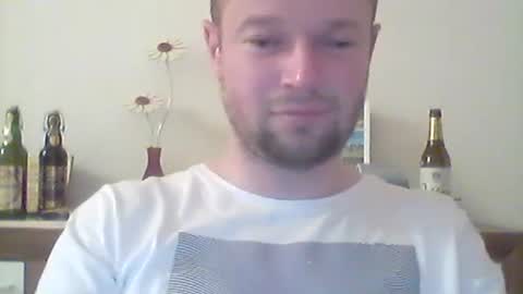Snapshot of nick1990b chatting on March 1, 9:15 pm nick1990b online show from March 1, 9:15 pm