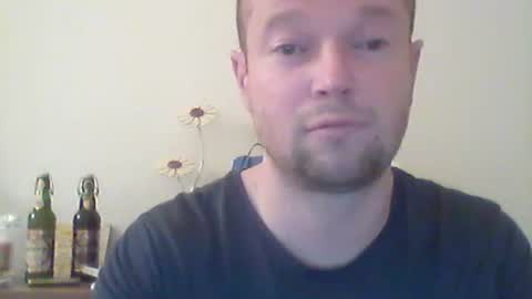 Snapshot of nick1990b chatting on February 25, 5:40 pm nick1990b online show from February 25, 5:40 pm
