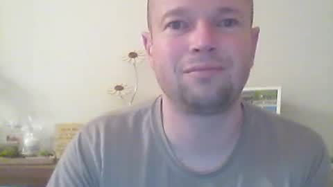 Snapshot of nick1990b chatting on October 23, 6:09 pm nick1990b online show from October 23, 6:09 pm