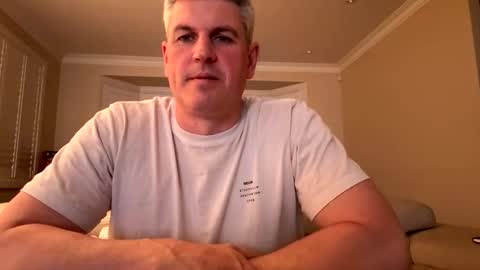 nick578320 online show from May 15, 2:13 pm