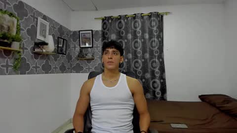 nick_nova online show from November 28, 12:12 pm