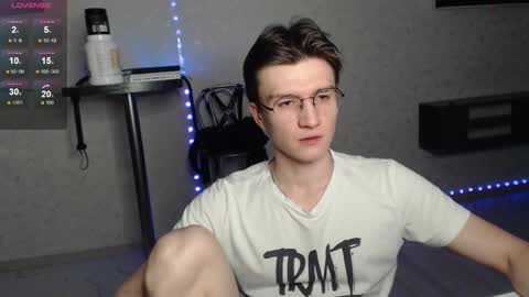 Snapshot of nick_owner chatting on January 26, 12:26 am Nick online show from January 26, 12:26 am