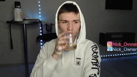 Snapshot of nick_owner chatting on February 18, 1:33 pm Nick online show from February 18, 1:33 pm