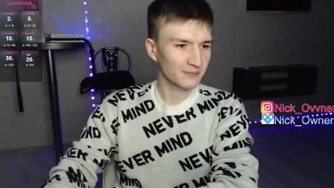 Snapshot of nick_owner chatting on February 20, 2:18 am Nick online show from February 20, 2:18 am