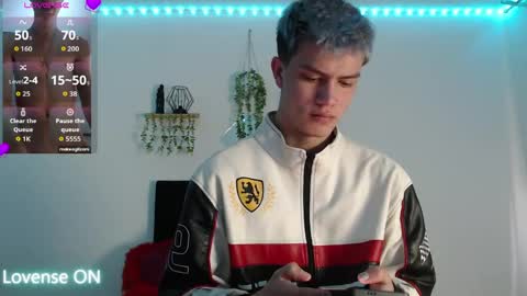 Nick  online show from April 14, 1:47 pm