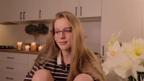 Nicka Cherie online show from April 16, 5:57 pm