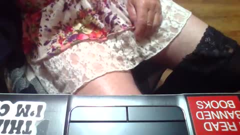 Snapshot of nickibabe1980 chatting on October 24, 5:57 pm Nickibabe online show from October 24, 5:57 pm