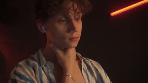 Nicky Neal online show from March 12, 2:52 am