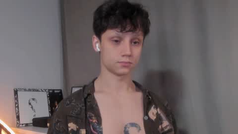 Nicky Neal online show from December 9, 1:07 am