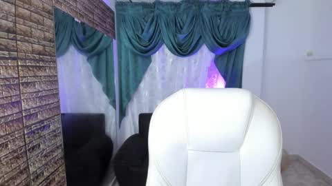 nickyflow_boy online show from March 8, 2:04 am