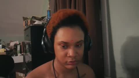 nickythehawtie online show from February 15, 1:52 am