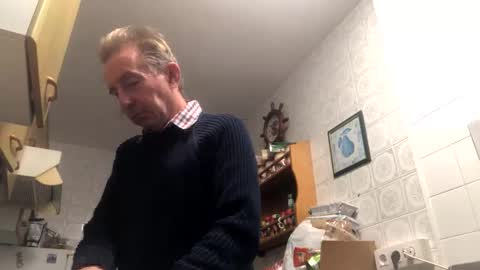 Nico online show from November 5, 7:27 pm