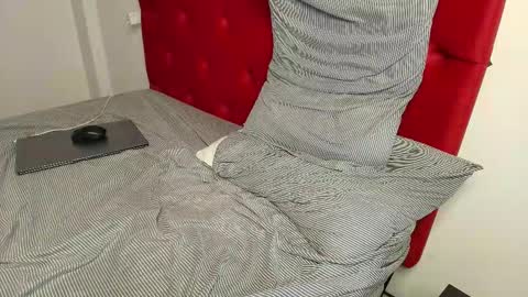 nicodavis online show from October 20, 2:16 am