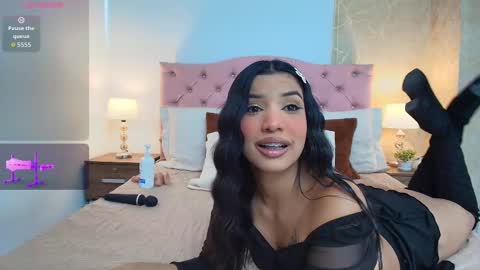 Nicol Alvarez online show from October 24, 8:09 pm