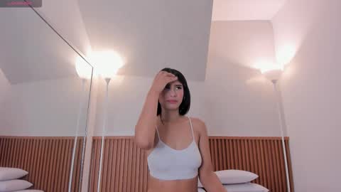 Nicol online show from February 12, 3:43 am