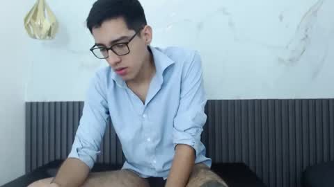 nicolasfine online show from January 8, 12:11 pm