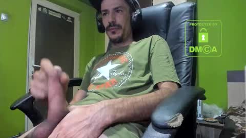 L. Nicolas online show from October 18, 6:17 am