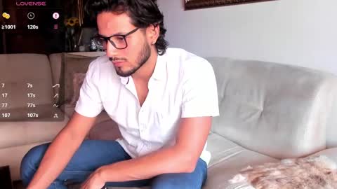 Snapshot of nicolasrodrii chatting on January 28, 8:47 pm nicolasrodrii online show from January 28, 8:47 pm