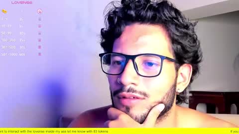 Snapshot of nicolasrodrii chatting on February 17, 1:36 am nicolasrodrii online show from February 17, 1:36 am